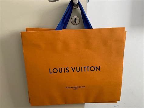 sacola louis vuitton